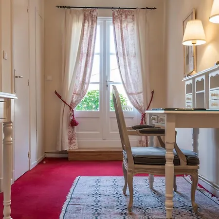 Отель Domaine D'auriac - Relais & Chateaux 5*