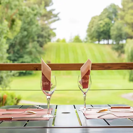 Отель Domaine D'auriac - Relais & Chateaux 5*