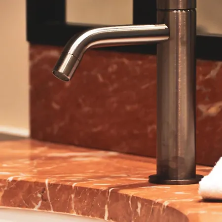 מלון Domaine D'auriac - Relais & Chateaux 5*